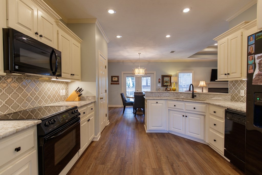 4506 Plantation Crest Road Valdosta, GA 31602 - Photo 14 of 35 Gallery Image 14