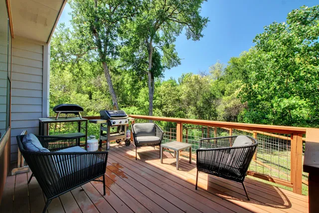 $3,800 | 4006 Airport Boulevard, Unit 18, Austin, TX 78722