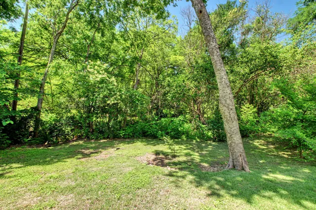 $3,800 | 4006 Airport Boulevard, Unit 18, Austin, TX 78722