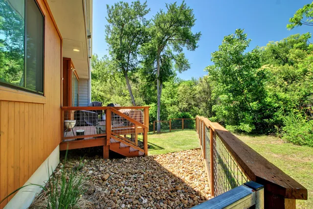 $3,800 | 4006 Airport Boulevard, Unit 18, Austin, TX 78722