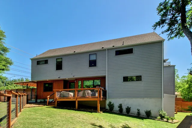 $3,800 | 4006 Airport Boulevard, Unit 18, Austin, TX 78722