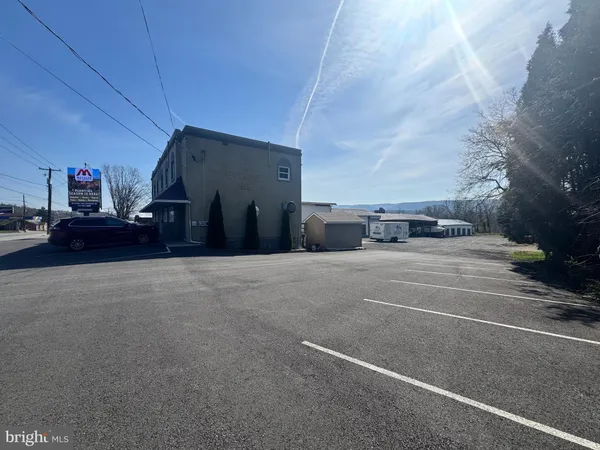 $675,000 | 1242 West 4th Street, Lewistown, PA 17044
