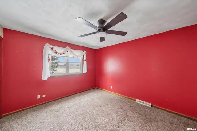 $267,500 | 306 North Stone Church Road, Peoria, IL 61604