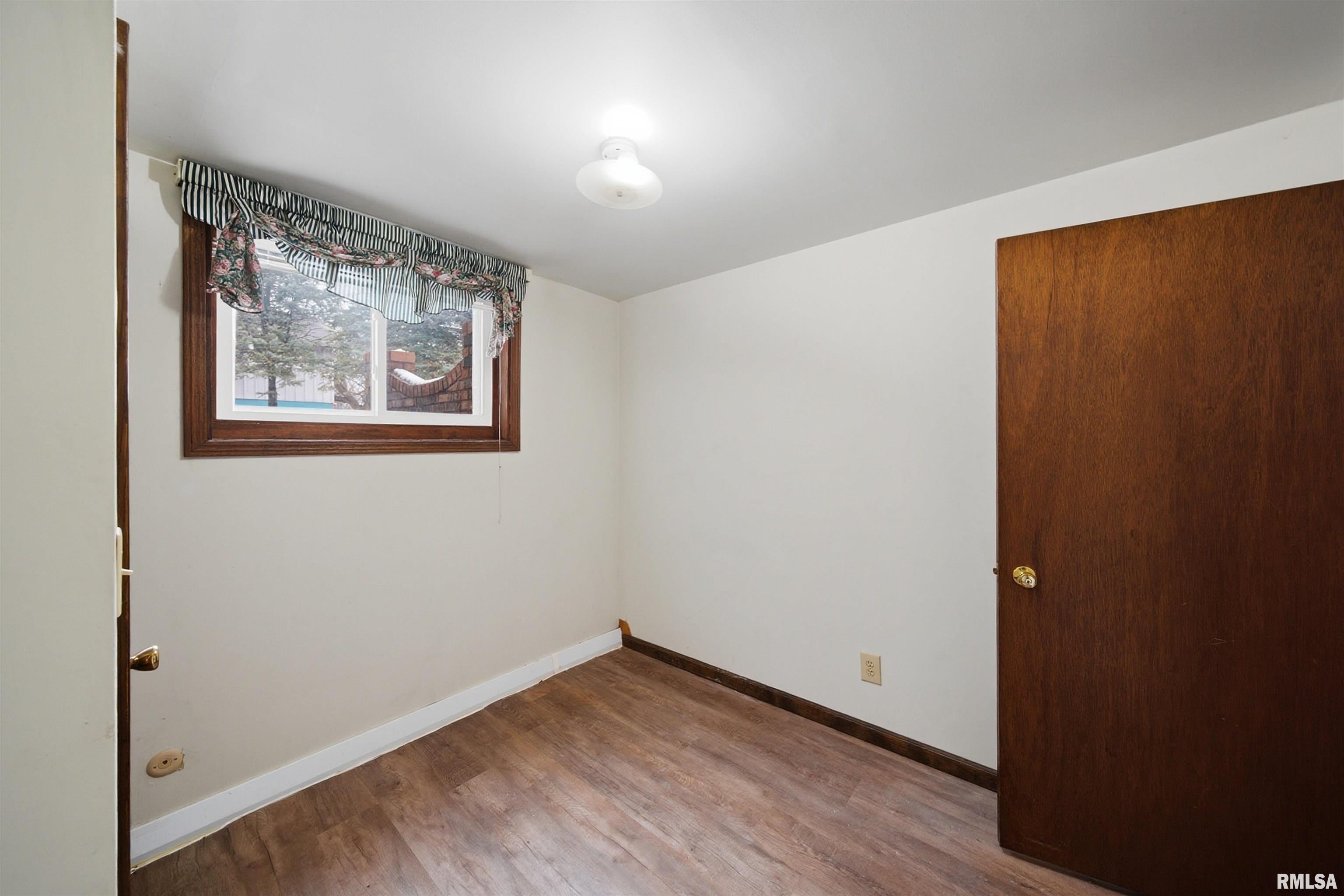 306 North Stone Church Road Peoria, IL 61604 - Photo 39 of 50