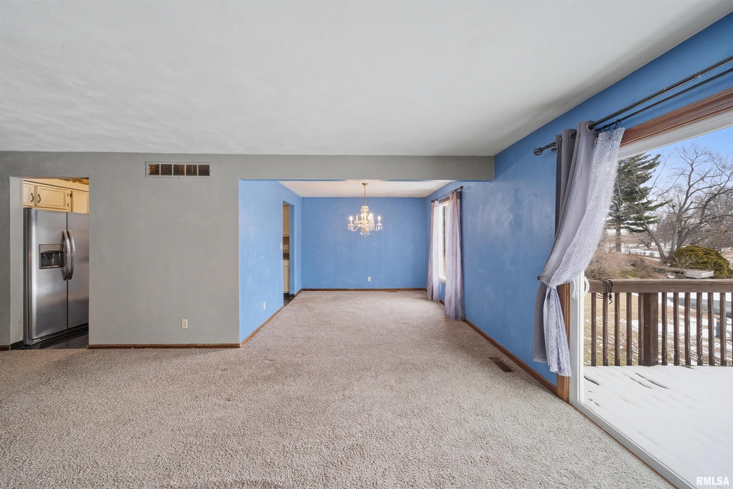 306 North Stone Church Road Peoria, IL 61604 - Photo 8 of 50