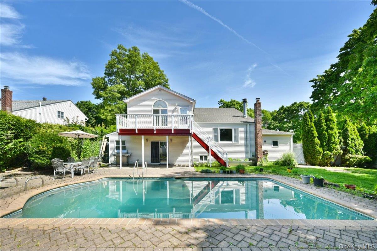 22 Chatham Road Commack, NY 11725 - Photo 34 of 37