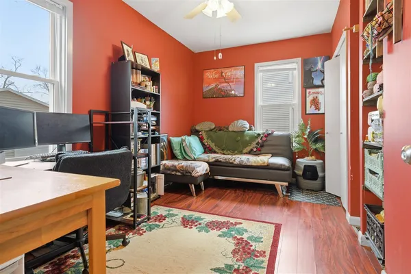 $170,000 | 921 West Wood Street, Bloomington, IL 61701