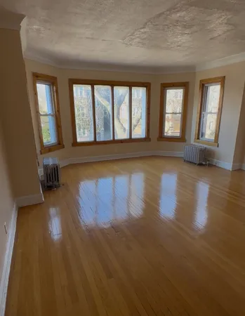 $1,700 | 7825 South Phillips Avenue, Chicago, IL 60649