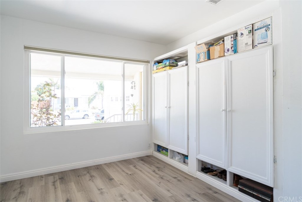 7949 Ramsgate Avenue Los Angeles, CA 90045 - Photo 12 of 26