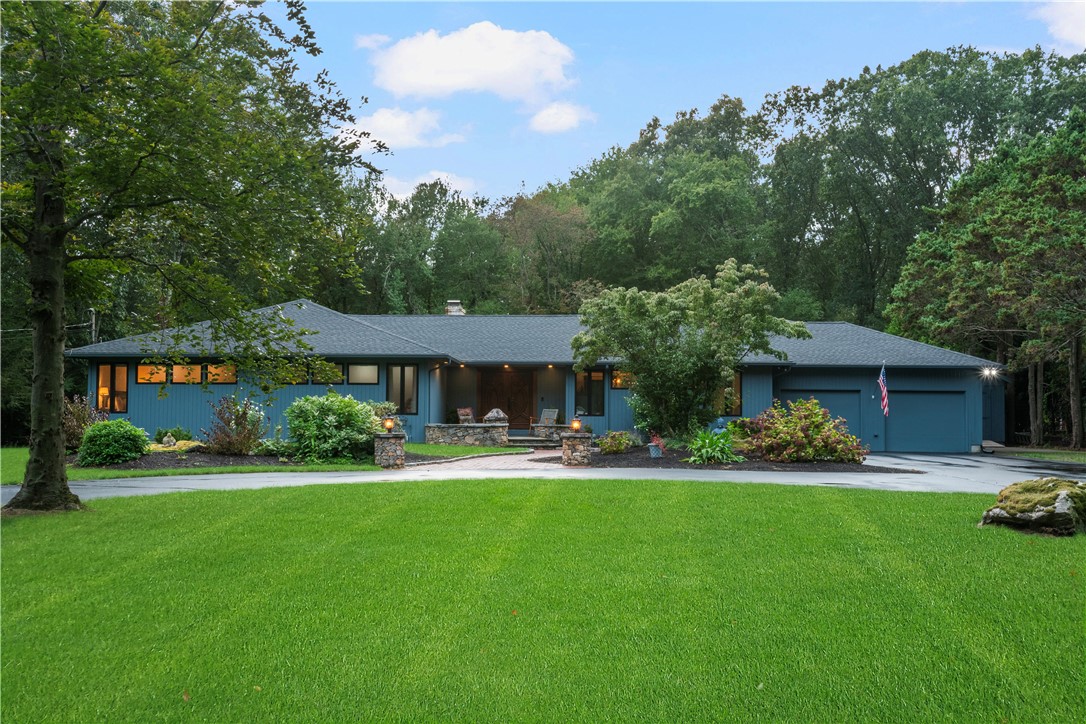 30 Gilbert Stuart Drive Warwick, RI 02818 - Photo 1 of 50 Oct 2024 exterior photos