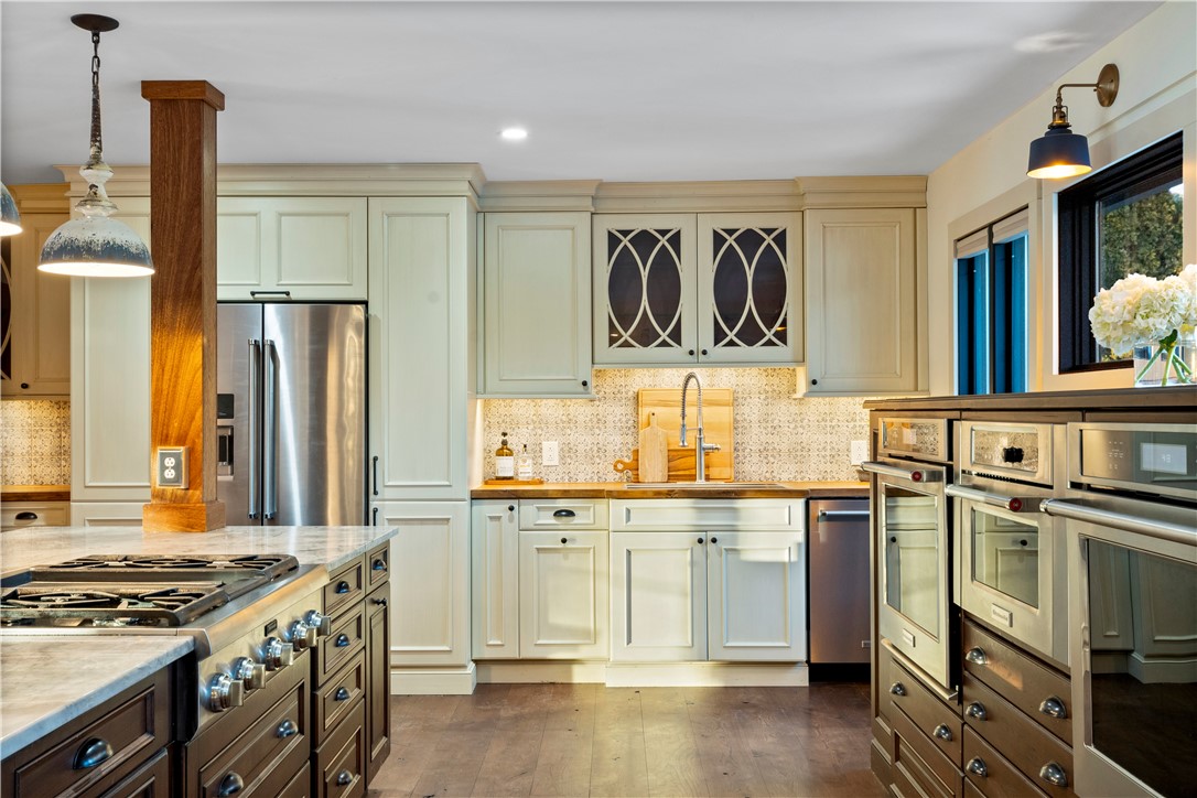 30 Gilbert Stuart Drive Warwick, RI 02818 - Photo 12 of 50