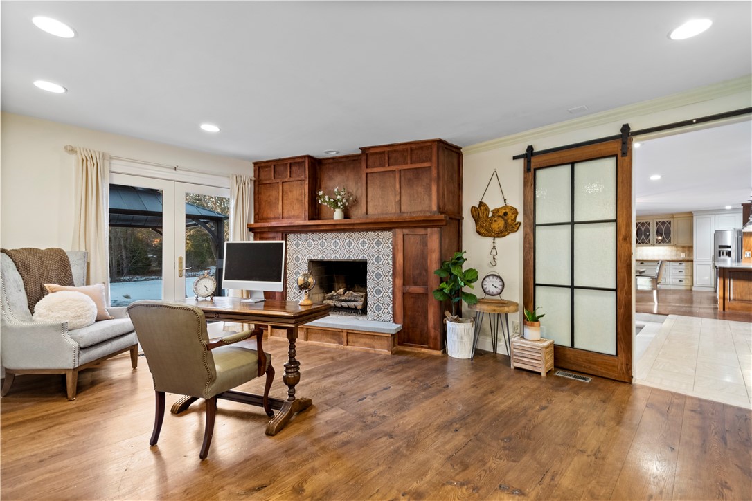 30 Gilbert Stuart Drive Warwick, RI 02818 - Photo 16 of 50