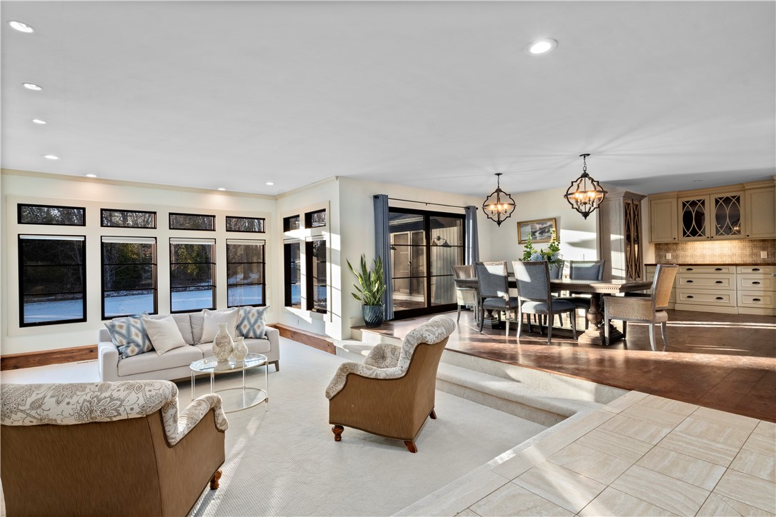 30 Gilbert Stuart Drive Warwick, RI 02818 - Photo 6 of 50