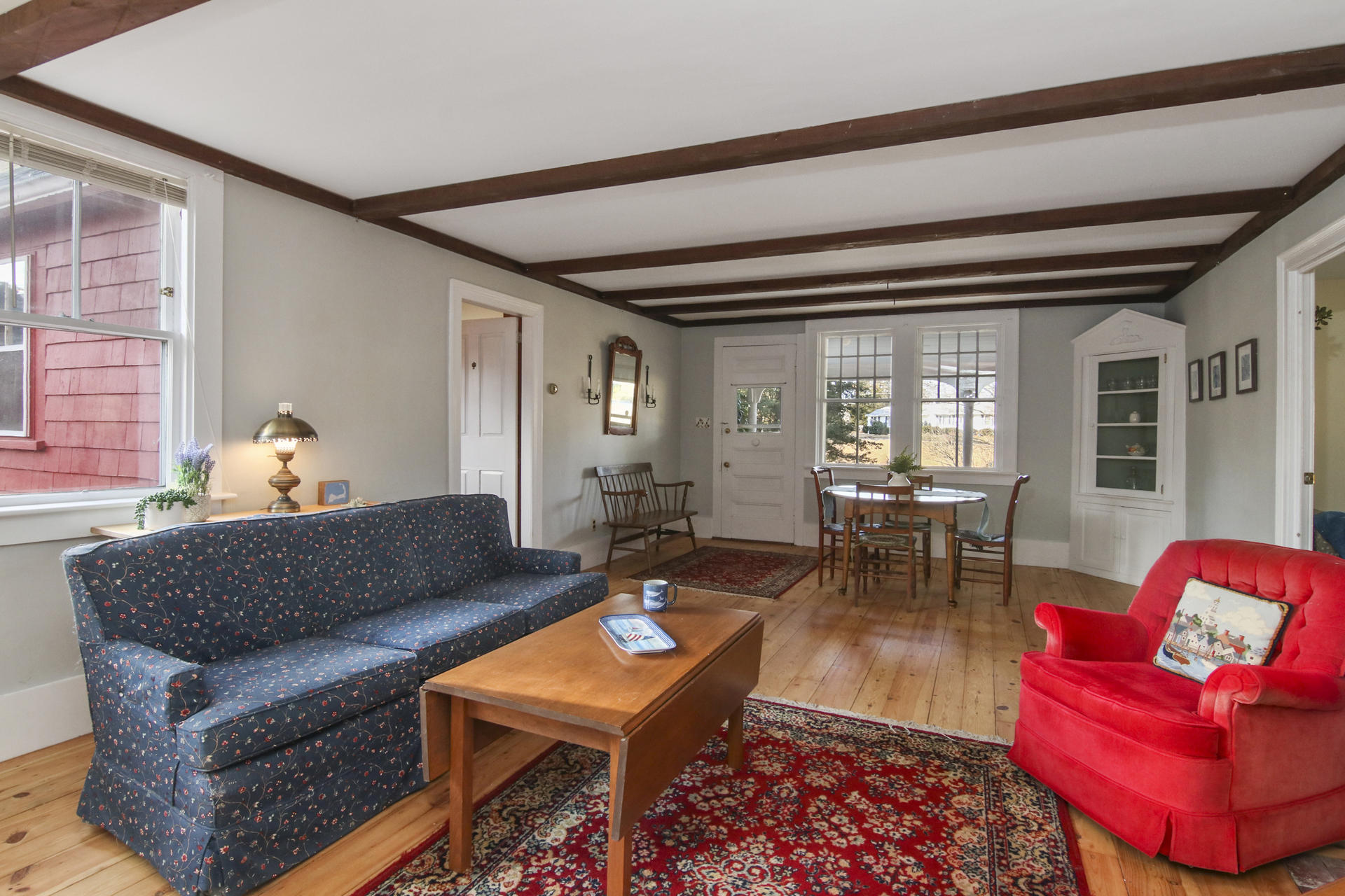 955 Shore Road Pocasset, MA 02559 - Photo 12 of 43 011-photo-living-room-8105079