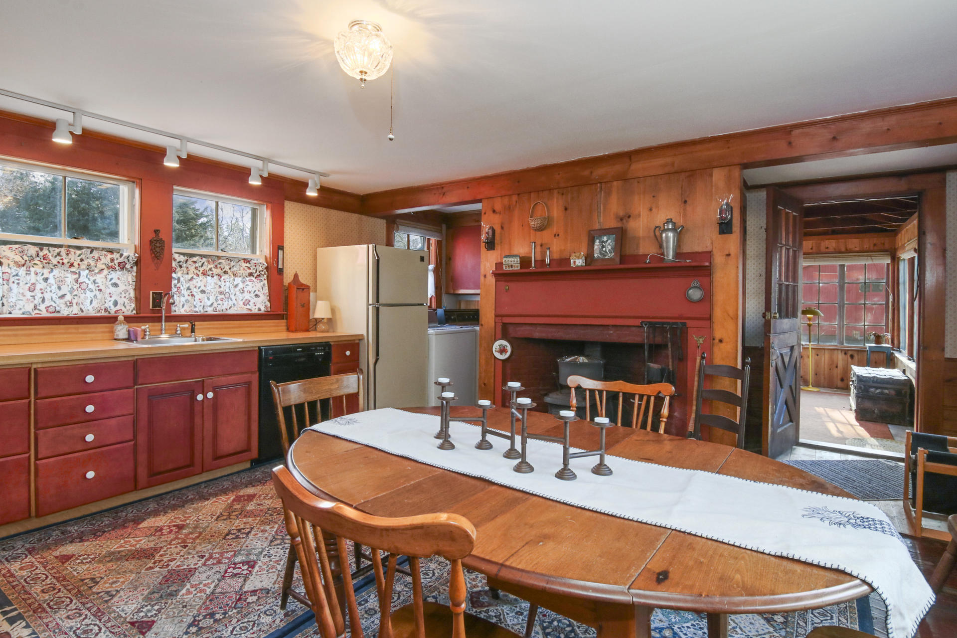 955 Shore Road Pocasset, MA 02559 - Photo 16 of 43 003-photo-kitchen-8101732