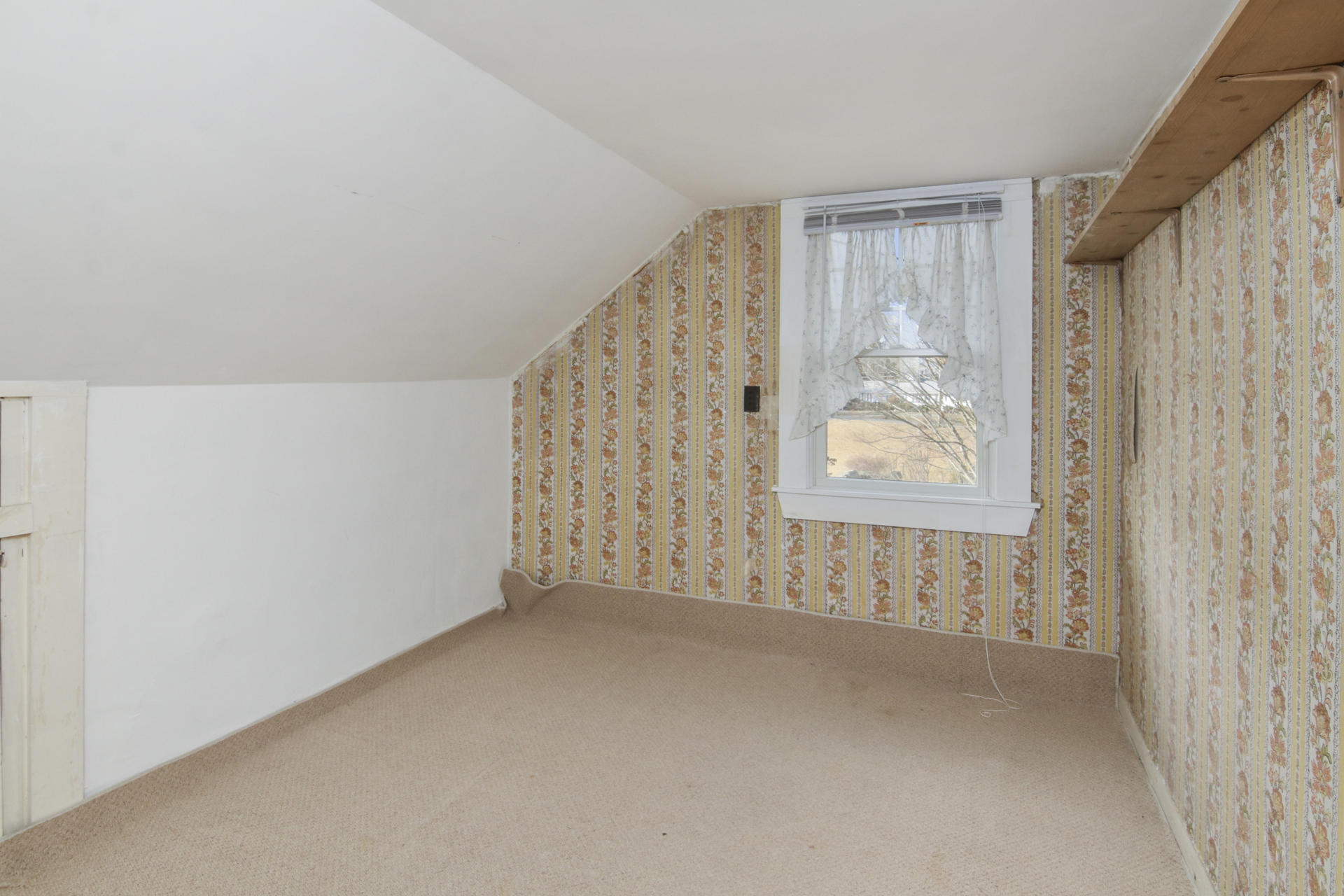 955 Shore Road Pocasset, MA 02559 - Photo 33 of 43 011-photo-bedroom-8101737