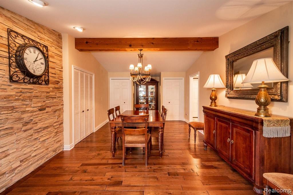 380 Donegal Drive Rochester Hills, MI 48309 - Photo 12 of 34