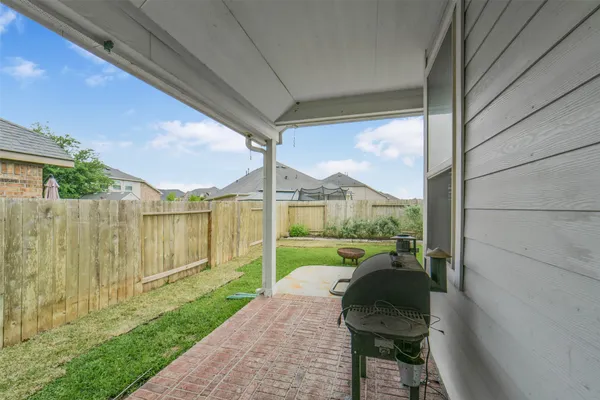 $345,000 | 25003 Lakecrest Glen Drive, Katy, TX 77493