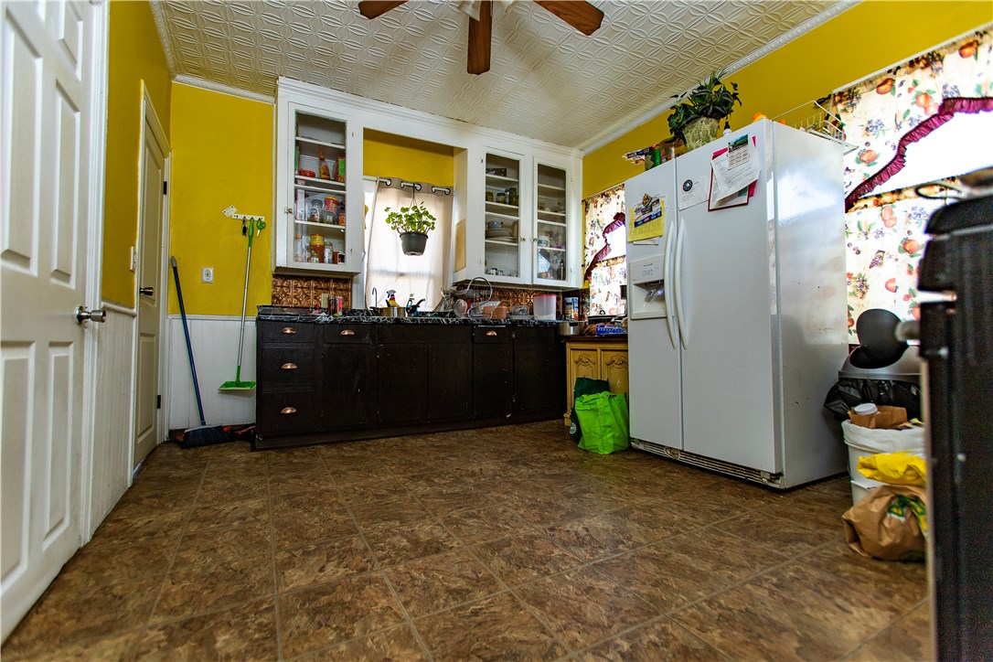 235 Laban Street Providence, RI 02909 - Photo 17 of 27