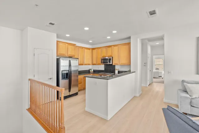 $349,999 | 3301 North Park Drive, Unit 513, Sacramento, CA 95835