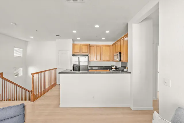 $349,999 | 3301 North Park Drive, Unit 513, Sacramento, CA 95835