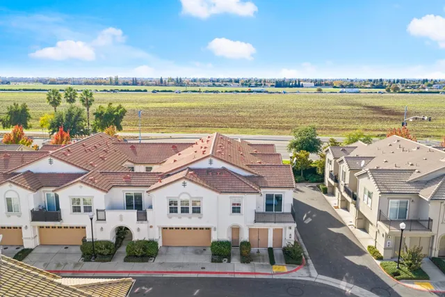 $349,999 | 3301 North Park Drive, Unit 513, Sacramento, CA 95835