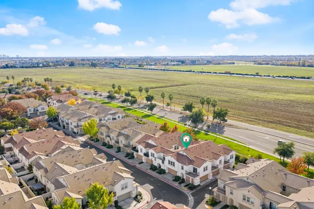 $349,999 | 3301 North Park Drive, Unit 513, Sacramento, CA 95835