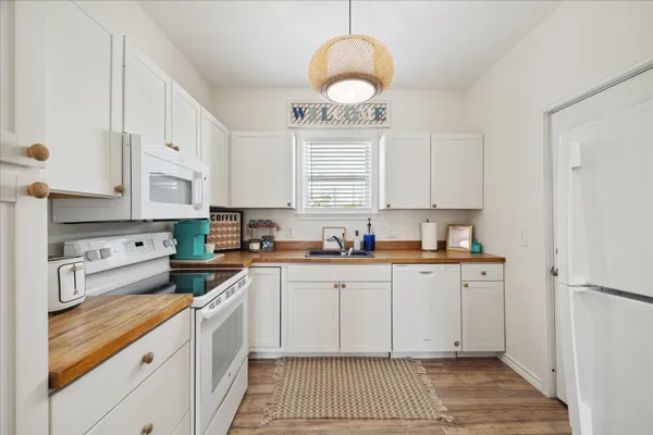 $194,900 | 1213 55th Street, Galveston, TX 77551
