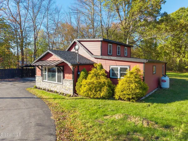 $310,000 | 487 Malta Avenue, Malta, NY 12020
