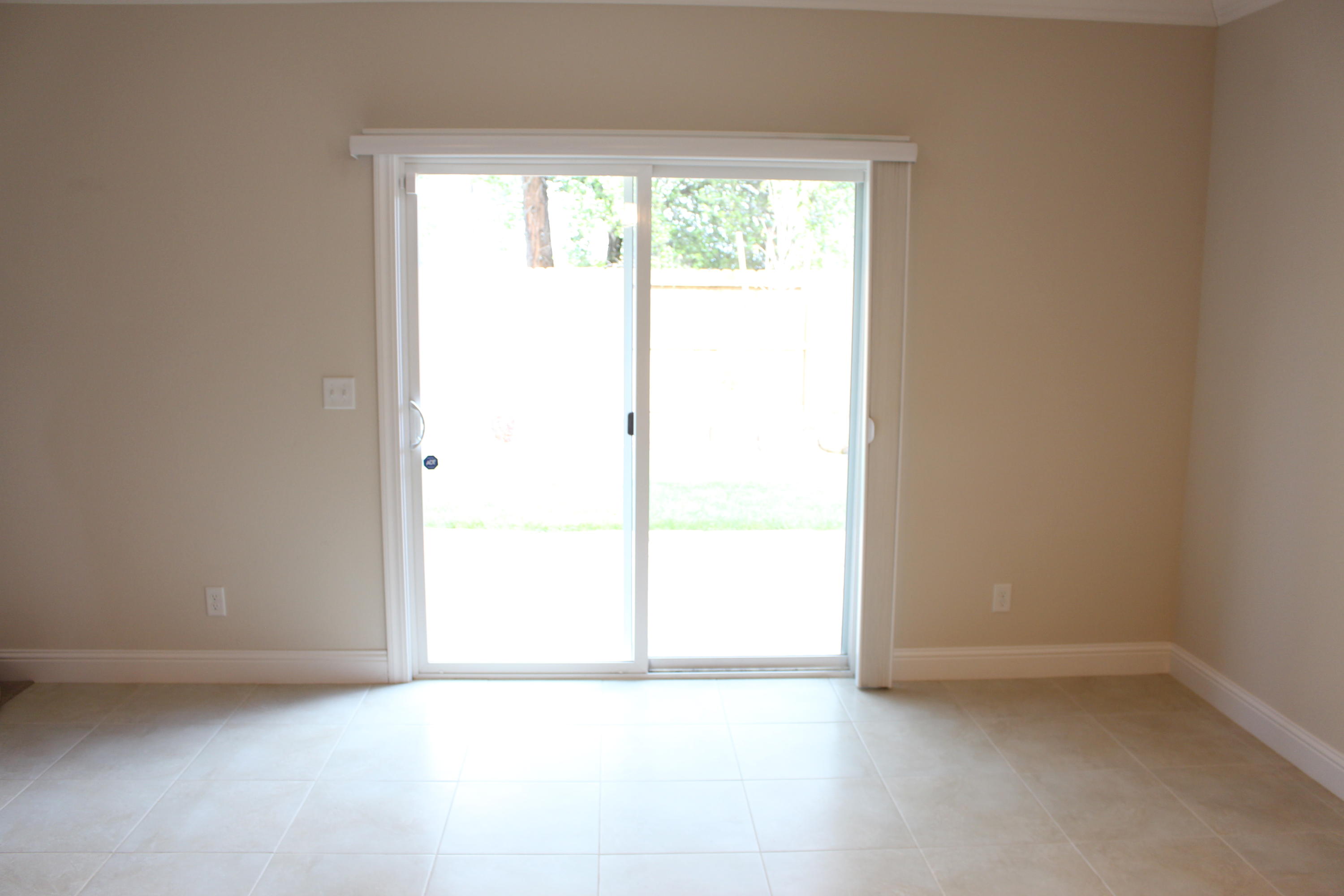 3482 Lemurian Road Redding, CA 96002 - Photo 8 of 21 DINETTE, TILE FLOOR, SLIDER TO PATIO