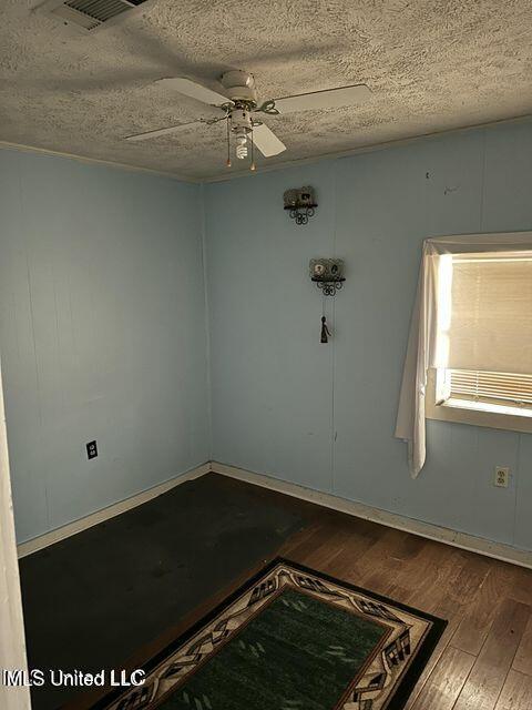 1005 Hillcrest Street Canton, MS 39046 - Photo 11 of 18 Img12