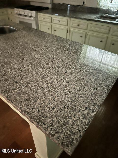 1005 Hillcrest Street Canton, MS 39046 - Photo 8 of 18 Img9