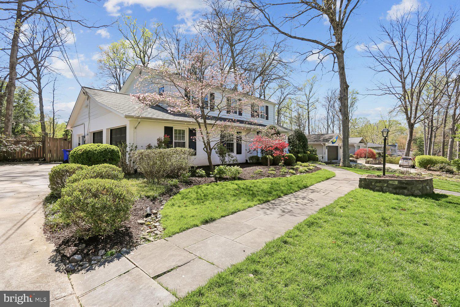 14338 Chesterfield Road Rockville, MD 20853 - Photo 44 of 60 Front Walkway