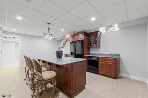 $1,950,000 | 33 Fox Run, North Caldwell, NJ 07006