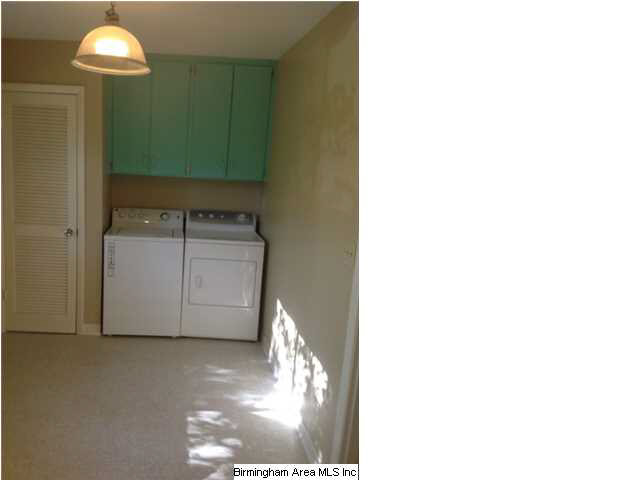 1328 Southhall Road Birmingham, AL 35213 - Photo 6 of 32