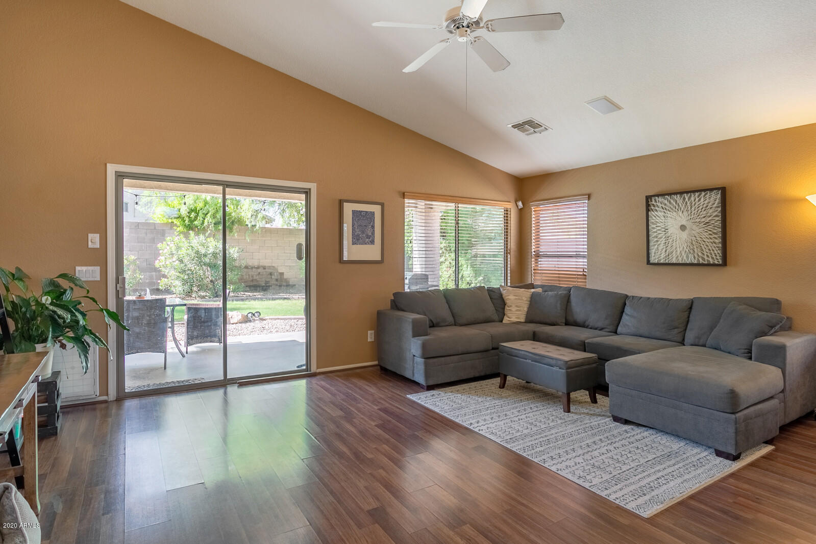 3971 East Bautista Road Gilbert, AZ 85297 - Photo 5 of 29 07_3971_E_Bautista_Rd__07_mls
