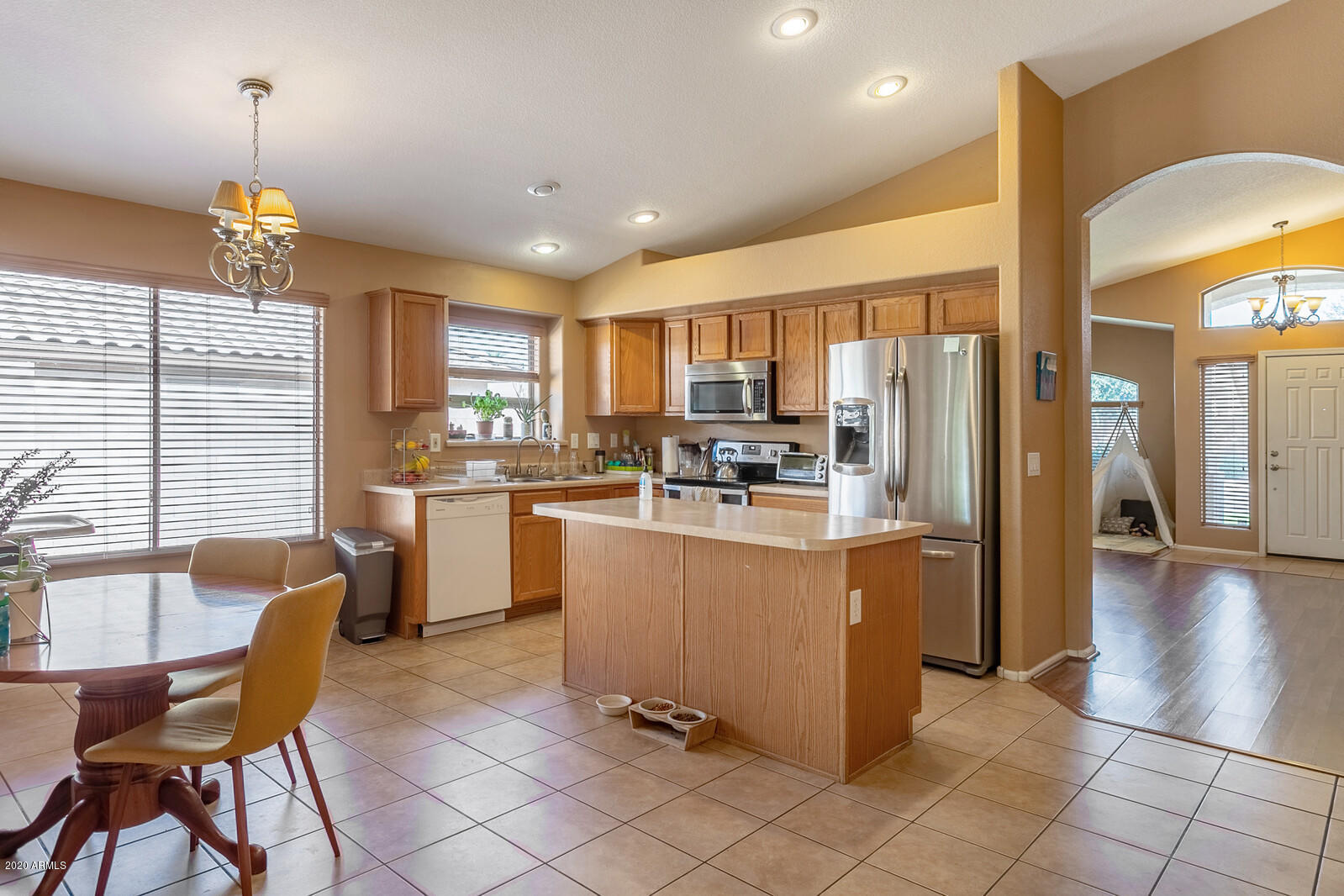 3971 East Bautista Road Gilbert, AZ 85297 - Photo 7 of 29 09_3971_E_Bautista_Rd__09_mls