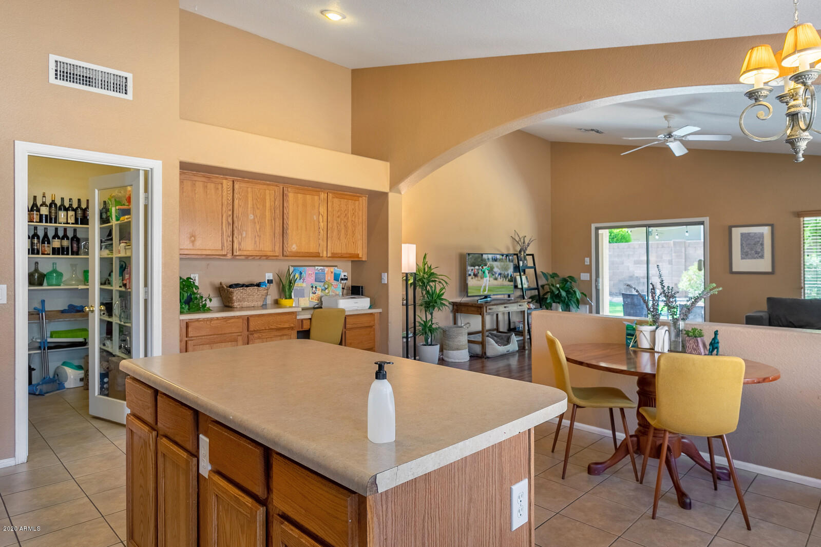 3971 East Bautista Road Gilbert, AZ 85297 - Photo 10 of 29 12_3971_E_Bautista_Rd__12_mls