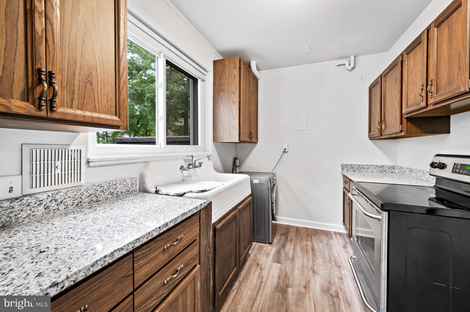23 Ridge Road Greenbelt, MD 20770 - Photo 9 of 34 Gallery Image 9