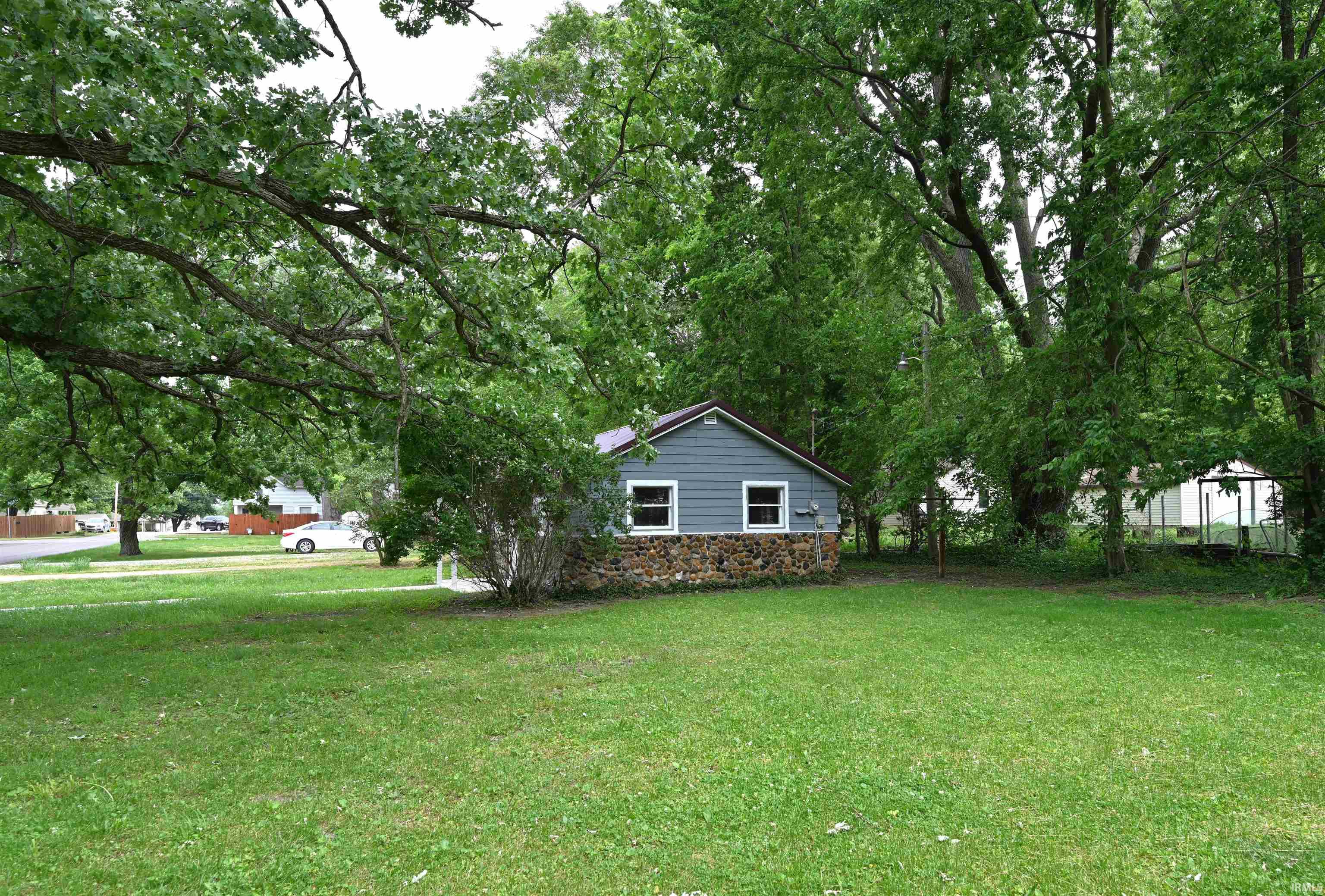 319 West 13th Street Winamac, IN 46996 - Photo 4 of 23