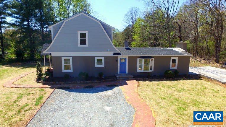 268 Dry Bridge Road Charlottesville, VA 22903 - Photo 8 of 36 a front view of a house with a yard