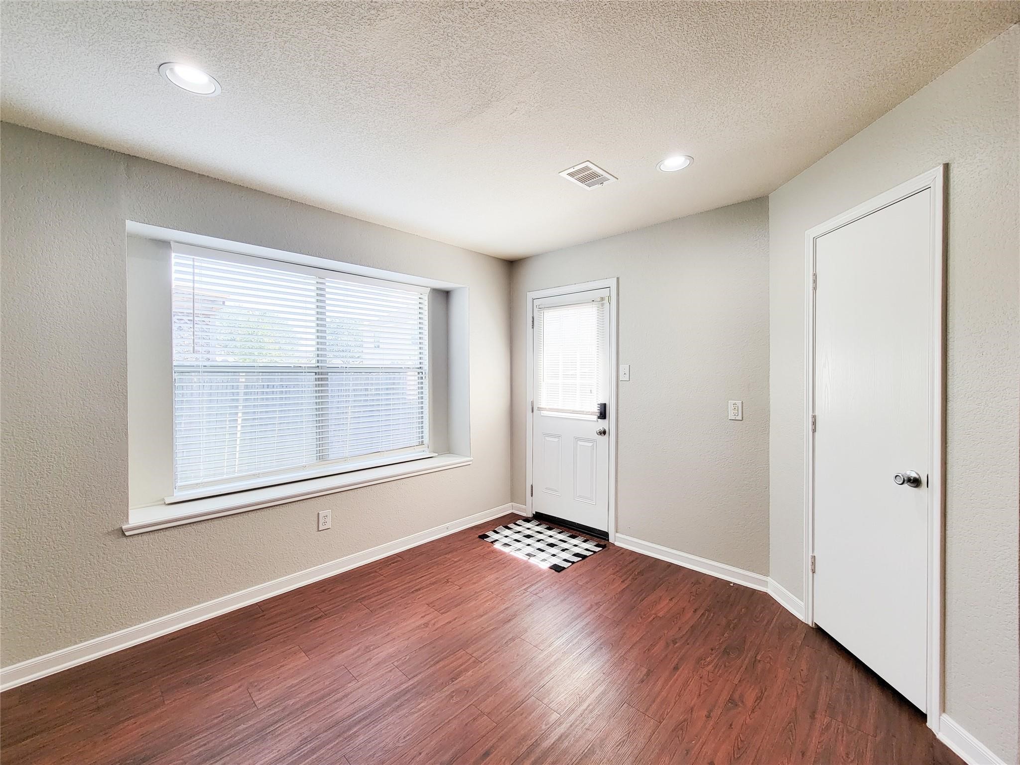 2911 Rustling Chestnut Street Spring, TX 77389 - Photo 11 of 24