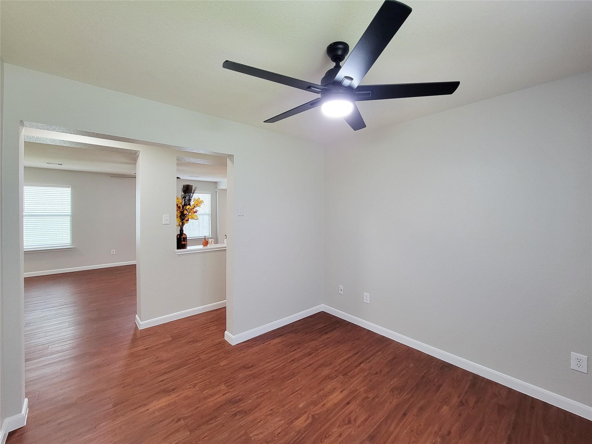 2911 Rustling Chestnut Street Spring, TX 77389 - Photo 15 of 24