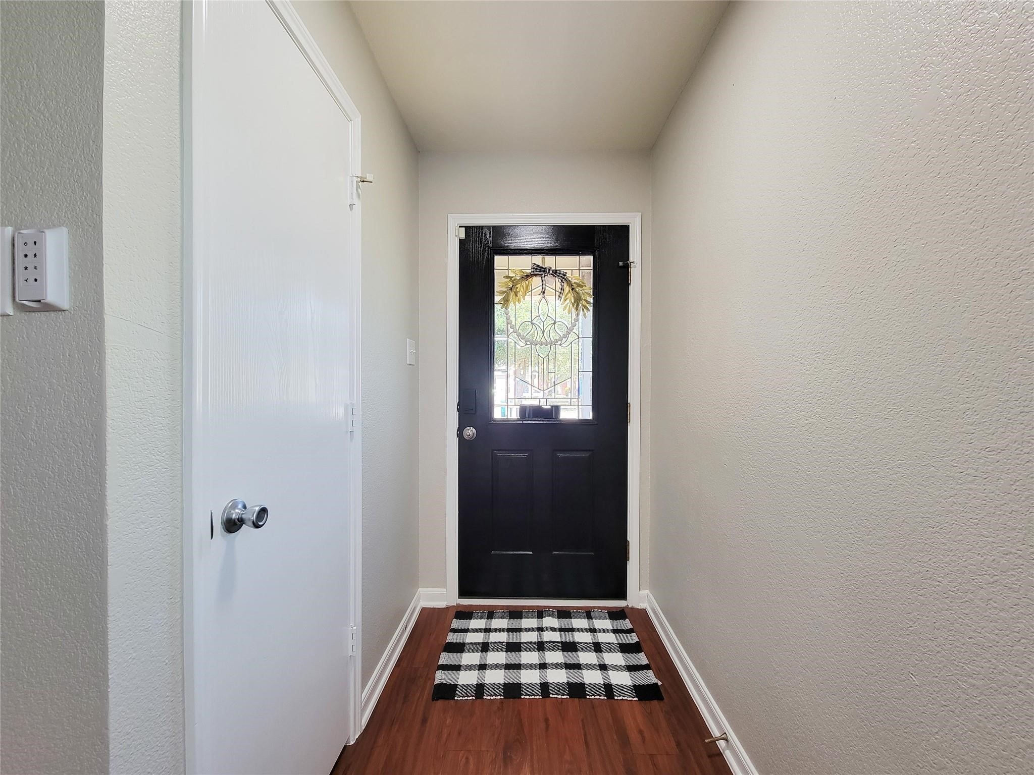 2911 Rustling Chestnut Street Spring, TX 77389 - Photo 4 of 24