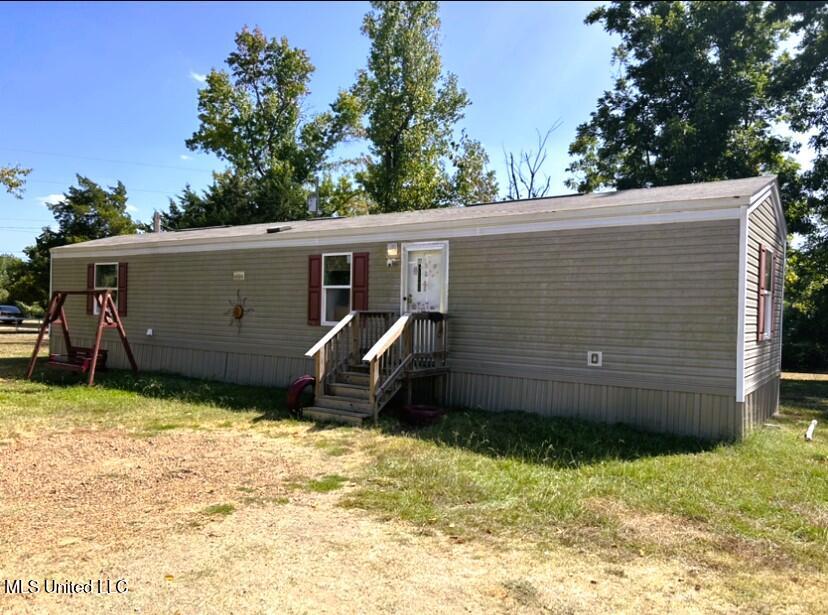 126 O'Brien Hill Road Grenada, MS 38901 - Photo 1 of 10 Front Facing