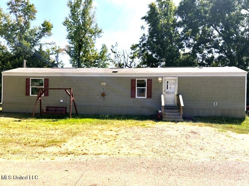 126 O'Brien Hill Road Grenada, MS 38901 - Photo 2 of 10 126 Obrien 2