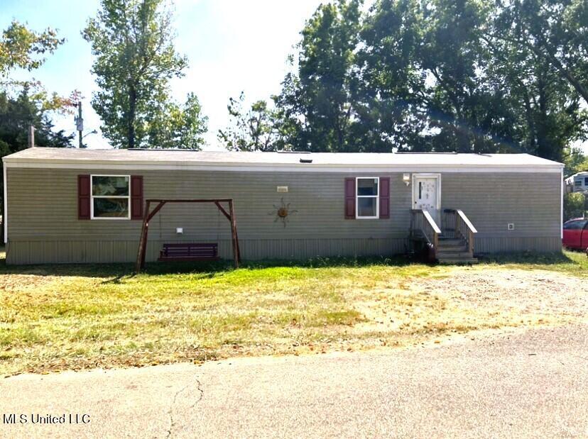 126 O'Brien Hill Road Grenada, MS 38901 - Photo 3 of 10 126 Obrien 3