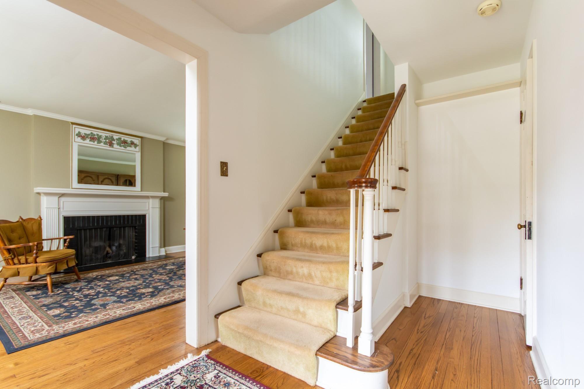 268 McMillan Road Grosse Pointe, MI 48236 - Photo 3 of 25 DSC_9784.jpg