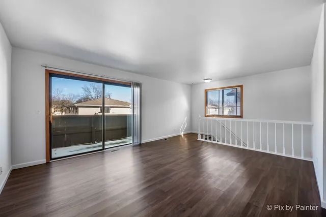 $229,900 | 29W560 Winchester Circle West, Unit 4, Warrenville, IL 60555