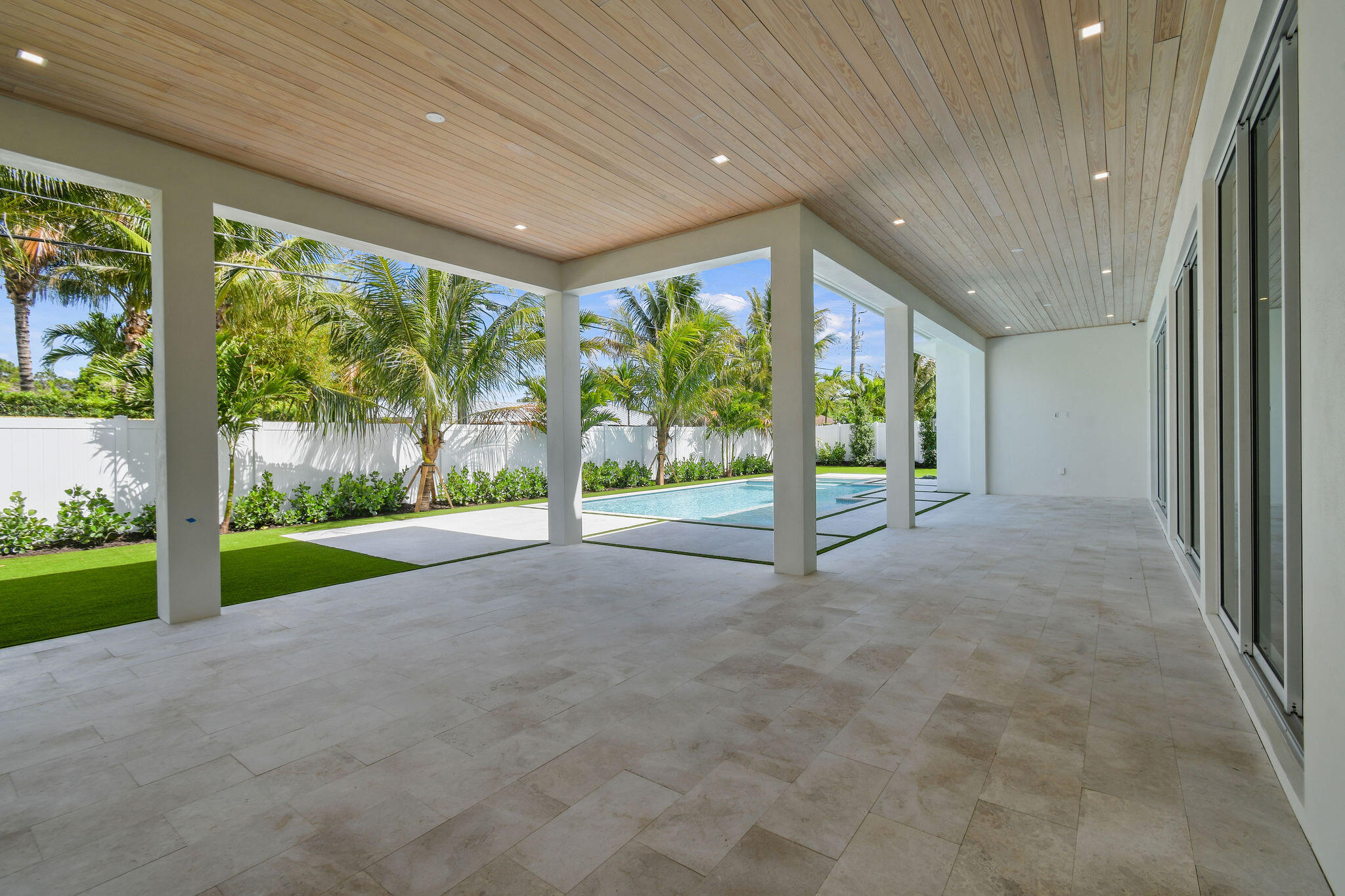 192 River Drive Jupiter, FL 33469 - Photo 29 of 45 Covered Lanai